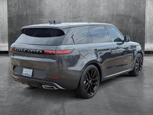 2025 Land Rover Range Rover Sport SE