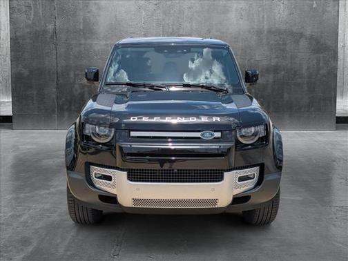 2025 Land Rover Defender 110 P300
