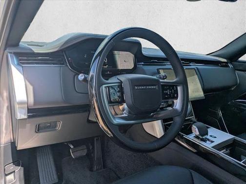 2025 Land Rover Range Rover P530 Autobiography 7 Seat