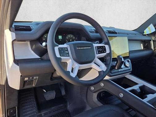 2026 Land Rover Defender P400 X-Dynamic SE