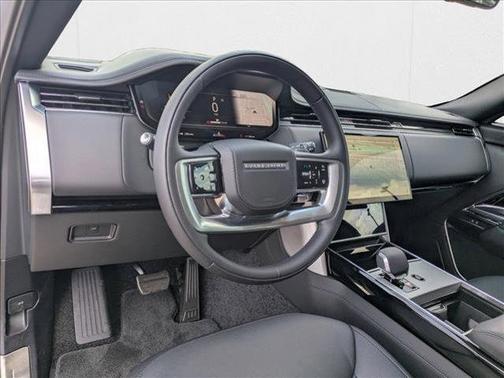 2025 Land Rover Range Rover P530 SE