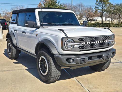 2023 Ford Bronco Badlands