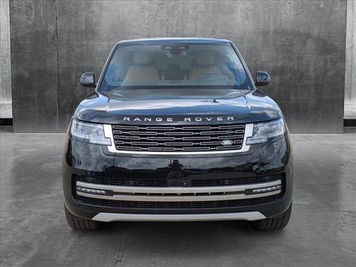 2025 Land Rover Range Rover P530 SE 7 Seat