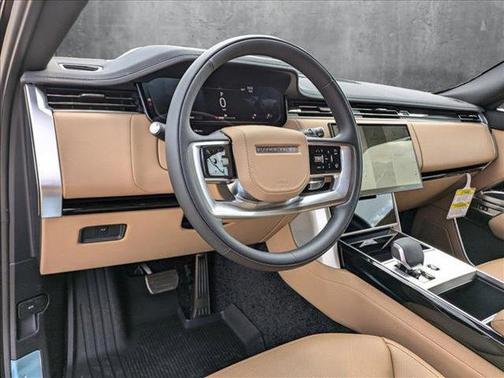 2025 Land Rover Range Rover P530 SE 7 Seat