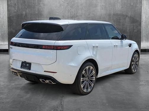 2025 Land Rover Range Rover Sport SE