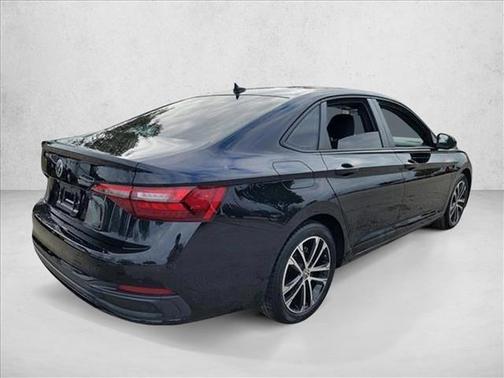 Deep Black Pearl 2022 Volkswagen Jetta 1.5T Sport