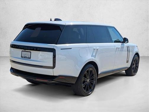 2025 Land Rover Range Rover P400 SE 7 Seat