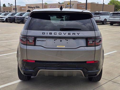 Fuji White 2026 Land Rover Range Rover Velar P250 S