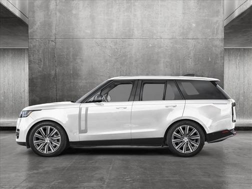 2025 Land Rover Range Rover P550e SE