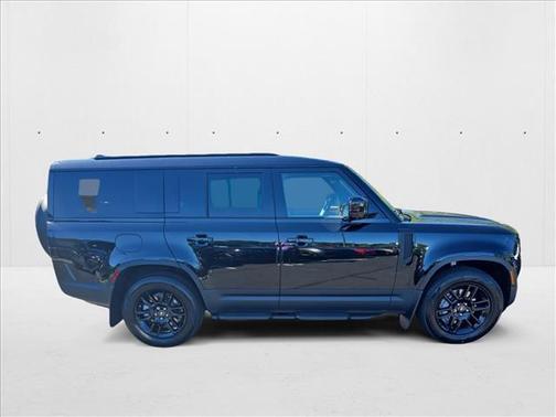 2025 Land Rover Defender 130 P300 S