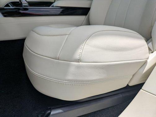 2025 Land Rover Range Rover P400 SE
