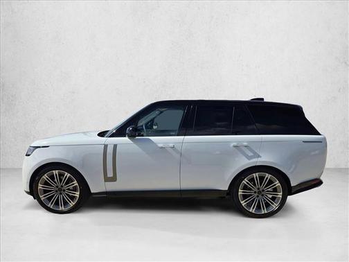2026 Land Rover Range Rover P400 SE