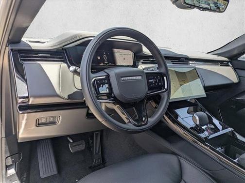 2025 Land Rover Range Rover Sport SE