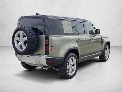 2024 Land Rover Defender 110 P500 SE