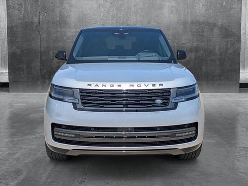 2025 Land Rover Range Rover P530 SE