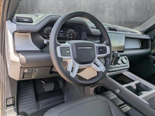 2025 Land Rover Defender 130 P300 S
