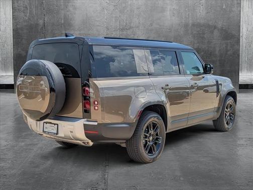 2025 Land Rover Defender 130 P300 S