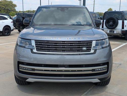 2025 Land Rover Range Rover P400 SE 7 Seat