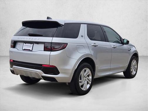 Hakuba Silver Metallic 2025 Land Rover Discovery Sport S