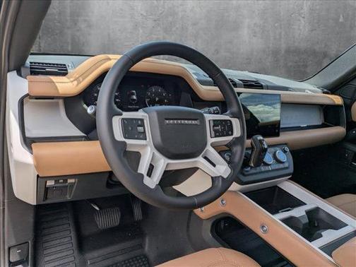 2025 Land Rover Defender 110 P300