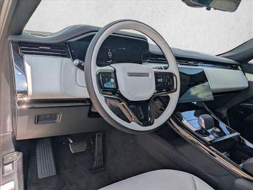 2025 Land Rover Range Rover Sport SE