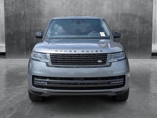 2025 Land Rover Range Rover P530 SE