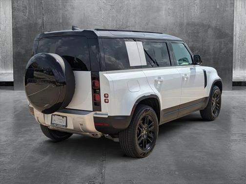 2025 Land Rover Defender 110 P300