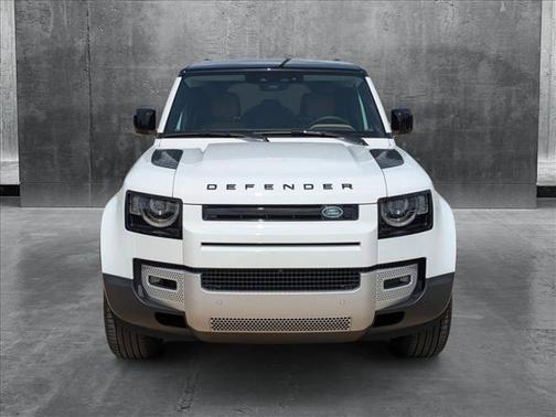 2025 Land Rover Defender 110 P300