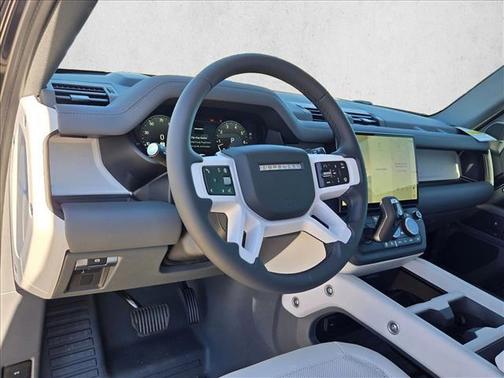 2026 Land Rover Defender P400 X-Dynamic SE