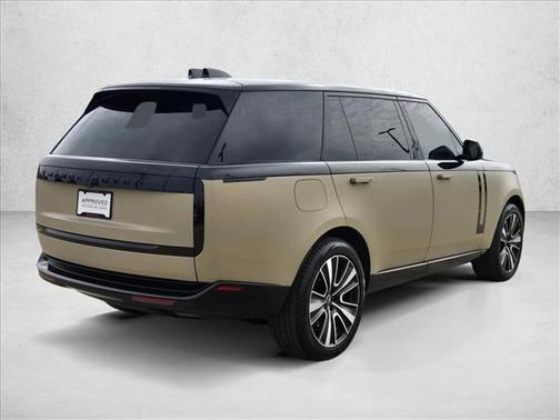 2023 Land Rover Range Rover P530 SE