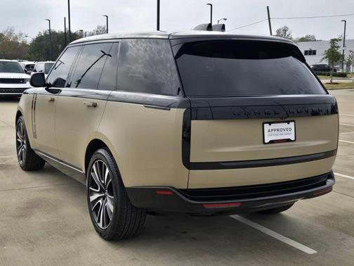 2023 Land Rover Range Rover P530 SE