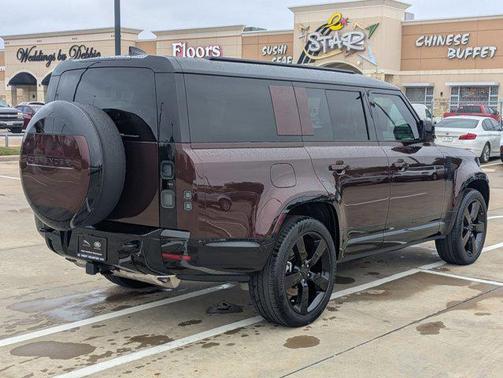 2026 Land Rover Defender X-Dynamic SE