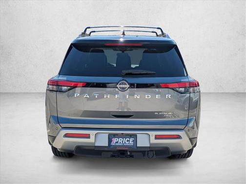 2022 Nissan Pathfinder Platinum 4WD