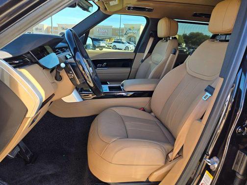 2026 Land Rover Range Rover P400 SE 7 Seat