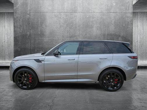 2025 Land Rover Range Rover Sport SE