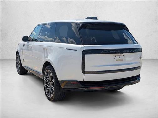 2023 Land Rover Range Rover P530 SE