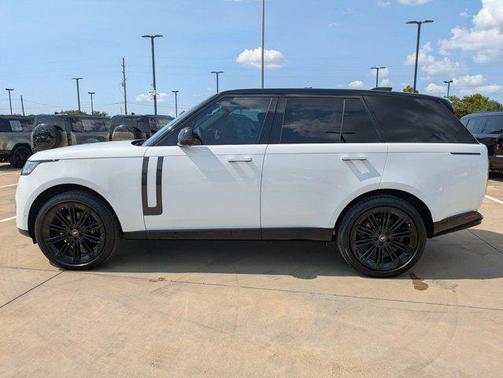 2025 Land Rover Range Rover P400 SE