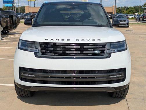 2025 Land Rover Range Rover P400 SE