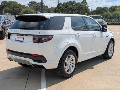 2025 Land Rover Discovery Sport S