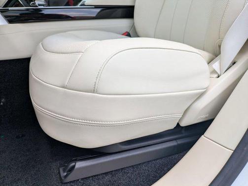 2025 Land Rover Range Rover P400 SE
