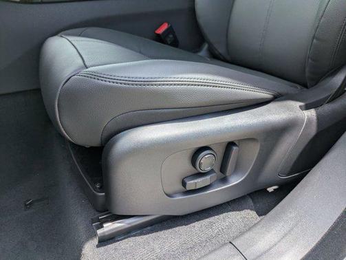 2026 Land Rover Range Rover Velar P250 S