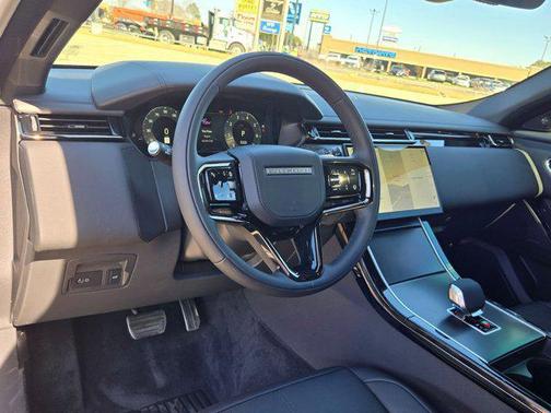 2026 Land Rover Range Rover Velar P250 SE R-Dynamic