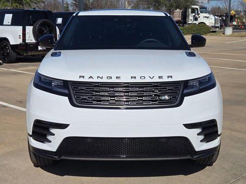 2026 Land Rover Range Rover Velar P250 SE R-Dynamic