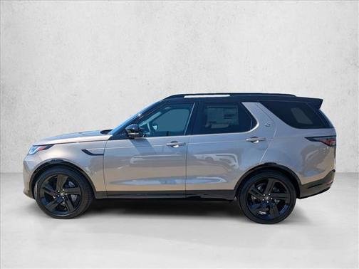 2025 Land Rover Discovery P300 Dynamic SE