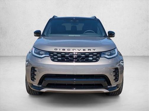 2025 Land Rover Discovery P300 Dynamic SE