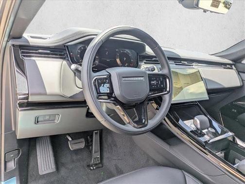 2025 Land Rover Range Rover Sport SE