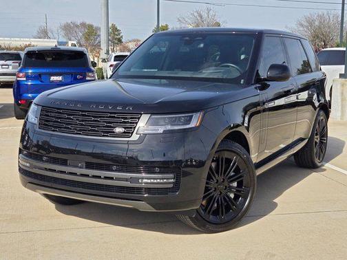 2026 Land Rover Range Rover P530 SE