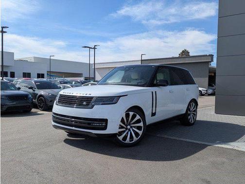 2025 Land Rover Range Rover P530 SE