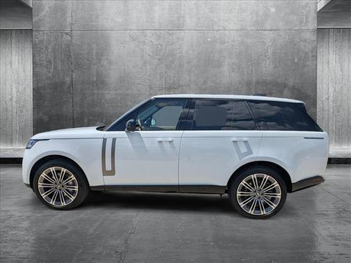 2025 Land Rover Range Rover P530 SE