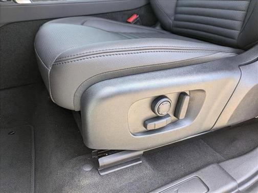 2025 Land Rover Discovery Sport S